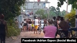 Un barrio en Guantánamo conmocionado por el asesinato de Ileana Martínez Ávila en 2023. (Foto: Facebook /Adrian Ezpon)