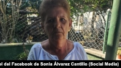 La Dama de Blanco Sonia Álvarez Campillo, madre de la presa política Saylí Navarro. (Facebook/Sonia Álvarez)