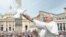 El Papa Francisco en la Plaza de San Pedro, en el Vaticano. (Foto: Vatican News)
