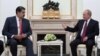 El presidente ruso Vladimir Putin y su homólogo venezolano Nicolás Maduro durante una reunión en el Kremlin este martes, 25 de septiembre. 