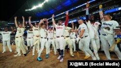 La Liga Nacional celebra el triunfo en el Juego de las Estrellas de Grandes Ligas, en el estadio Truist Park de Atlanta. (X/@MLB)