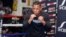 Sullivan Barrera entrena para su próximo combate.