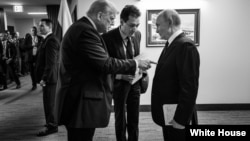 FOTOGALERÍA. Así fue el primer encuentro entre Trump y Putin en la Cumbre de Alaska