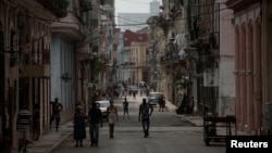 Una calle de La Habana durante la pandemia. REUTERS/Alexandre Meneghini