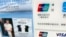 El logotipo de UnionPay se ve en una máquina de autopago en una tienda de ropa en Beijing, el jueves 21 de abril de 2022. (Foto AP/Mark Schiefelbein)